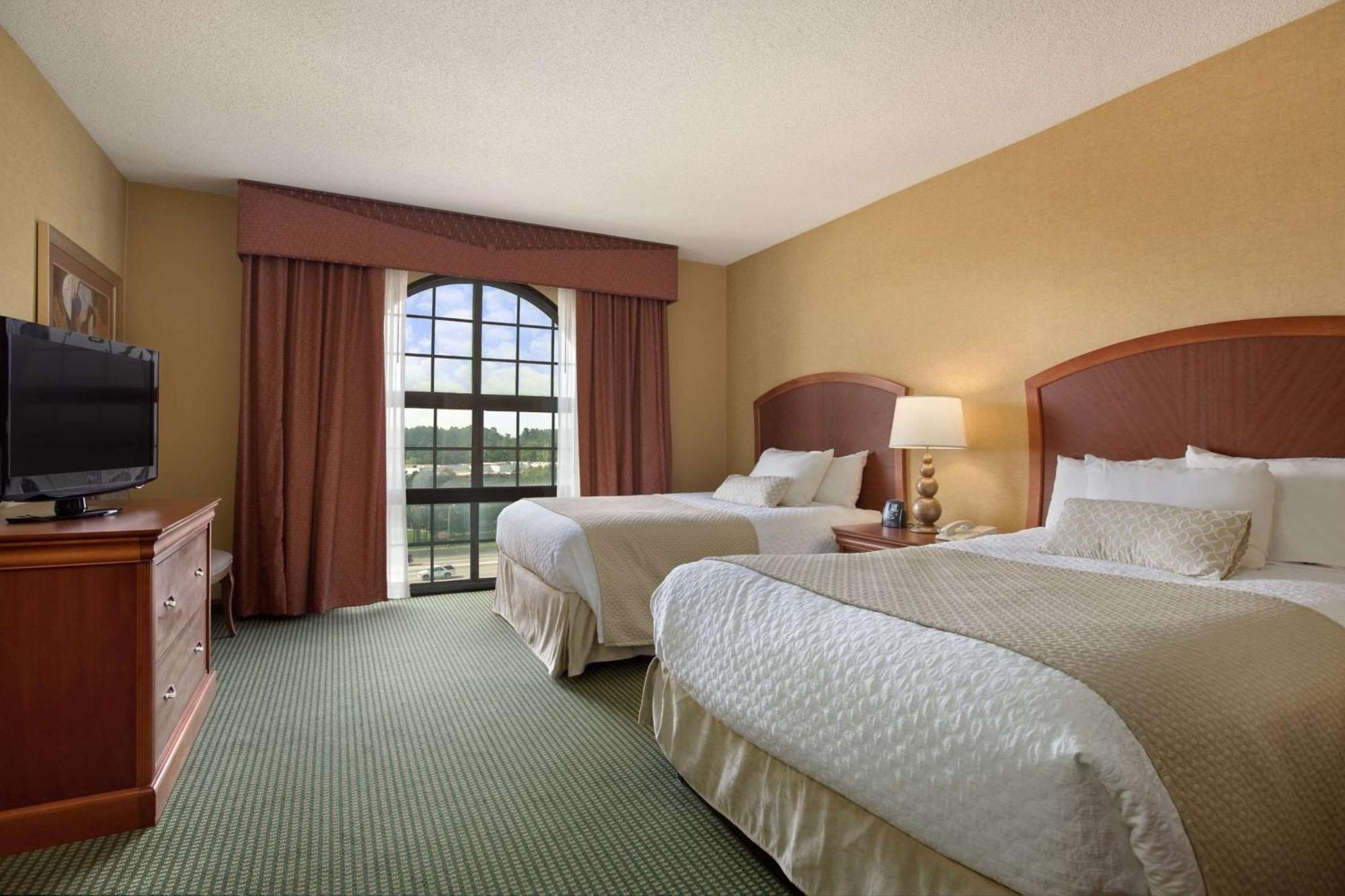 Embassy Suites By Hilton Greensboro Airport Exterior foto